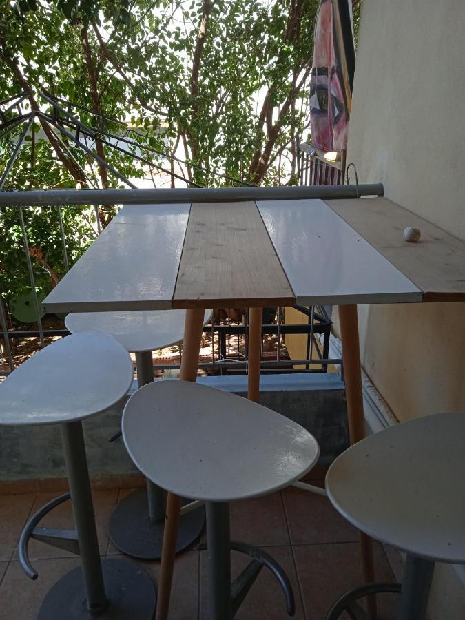 אתונה Apartment With Barbecue 1 Km Beach מראה חיצוני תמונה